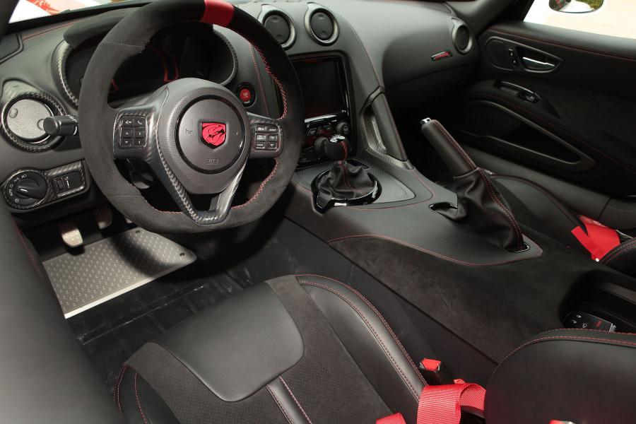  Dodge Viper ACR Concept 2014 года  (фото 3 из 5)